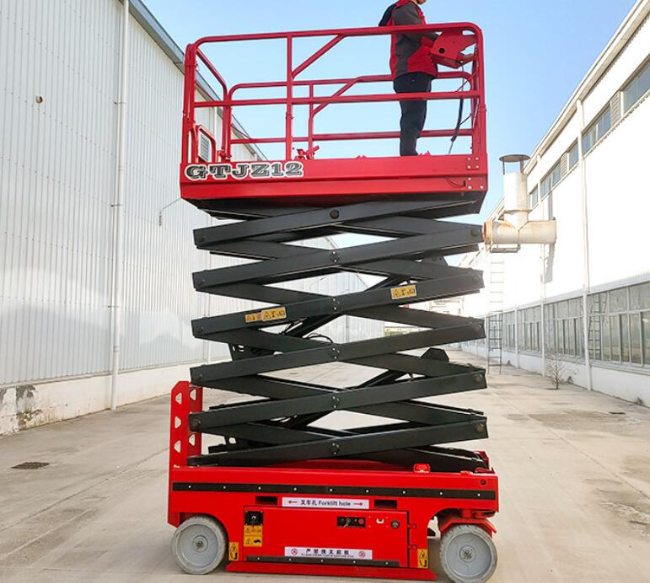 百色自行走移动式升降机